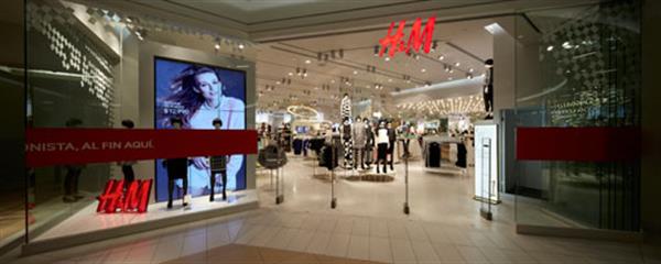 Butik H&M Pertama di Bandung