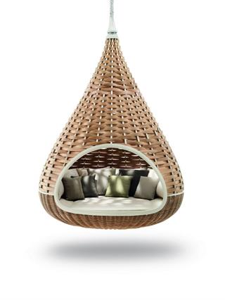 NEST LOUNGE