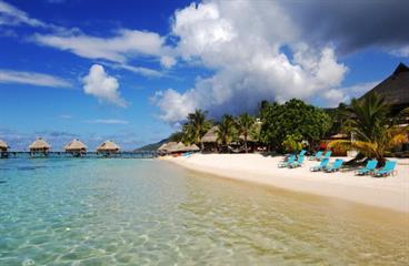 Mandi Matahari di Bora-Bora