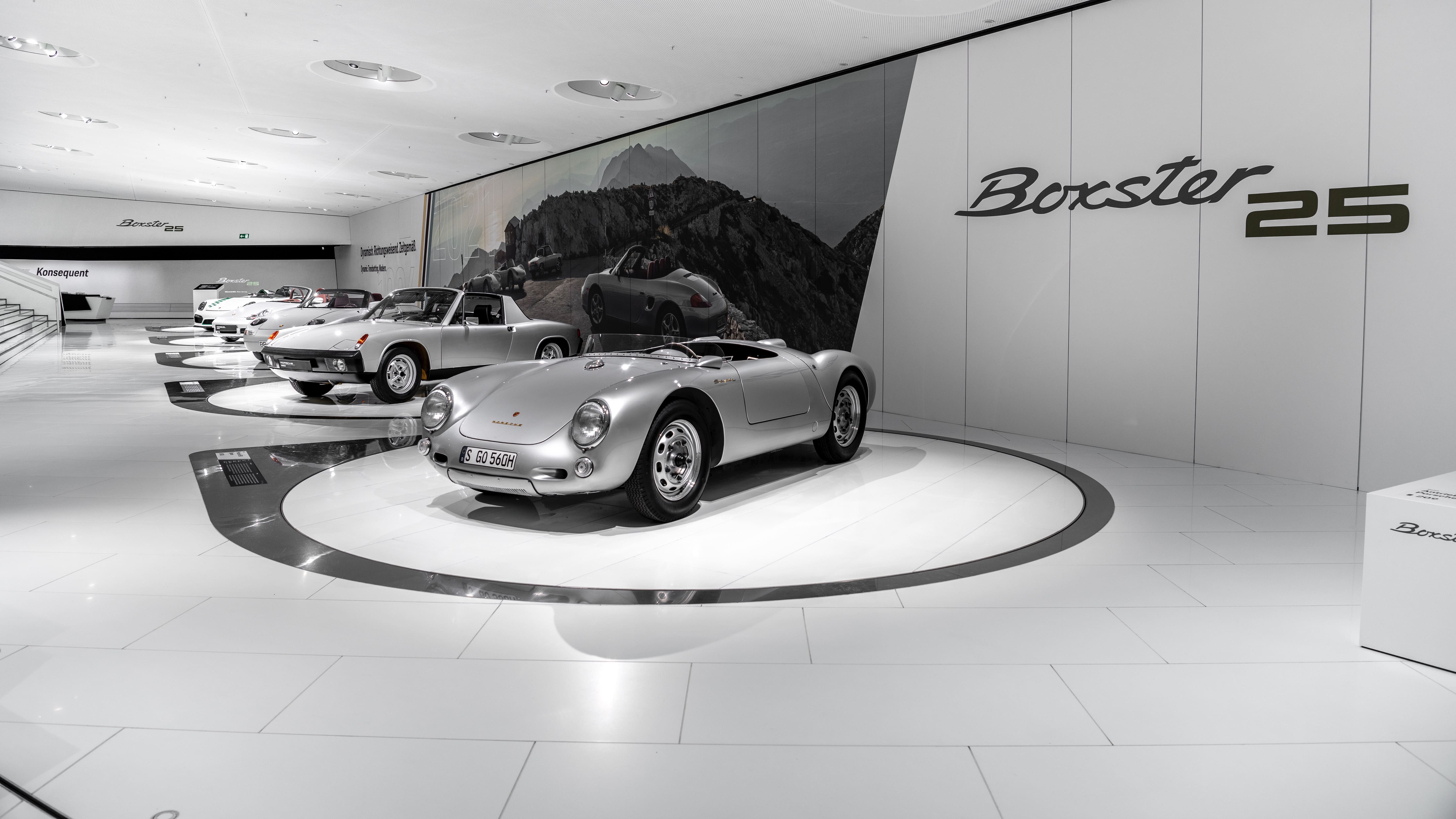 Merasakan Pengalaman Tur Virtual di Museum Porsche