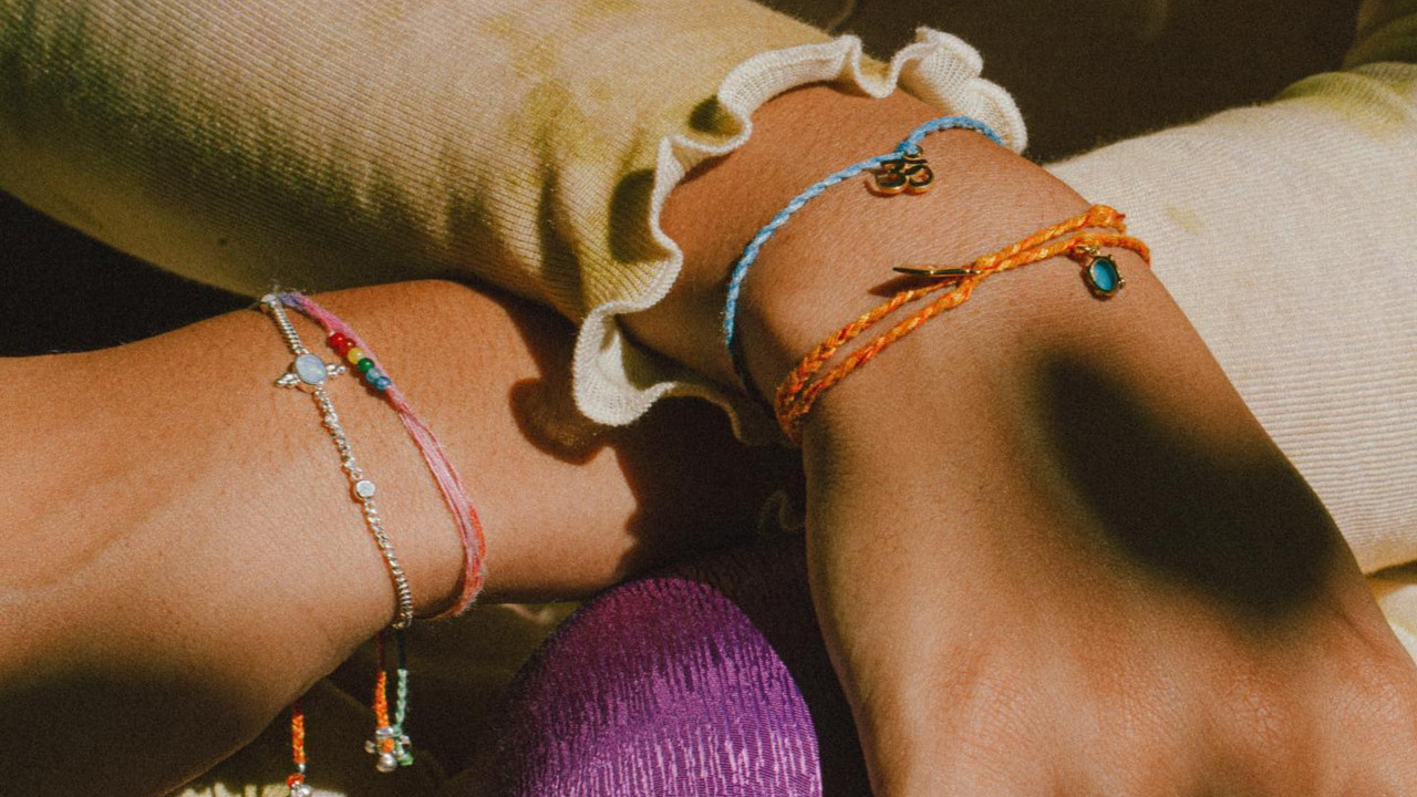 Kesederhanaan yang Memikat Perhiasan Jewel Rocks