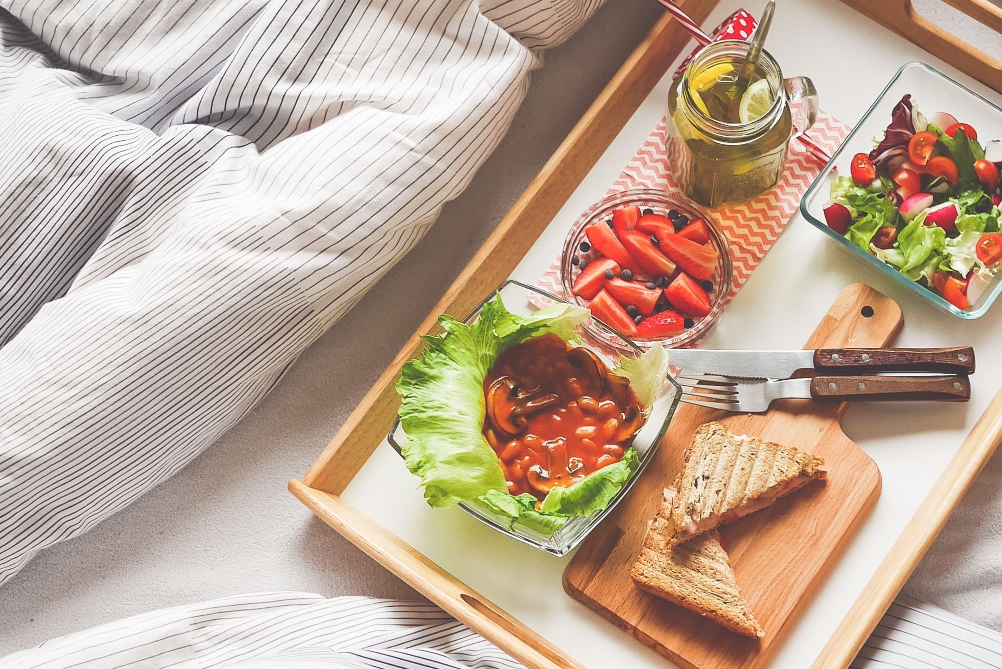 Sulit Tidur? Konsumsi Makanan-Makanan Ini