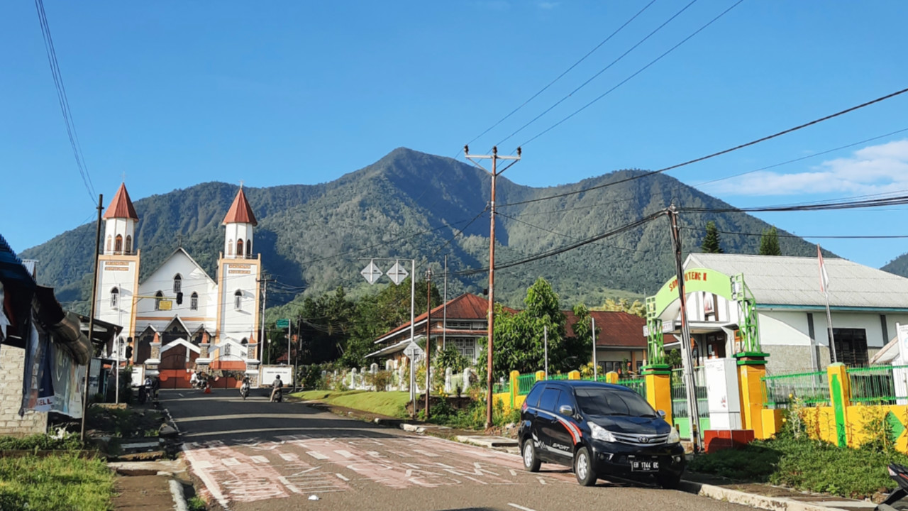 Ruteng, Kota Transit Di Manggarai Yang Teduh