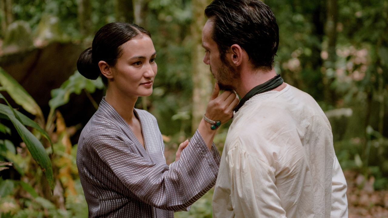 Akting Anyar Atiqah Hasiholan di Film “Rajah” 