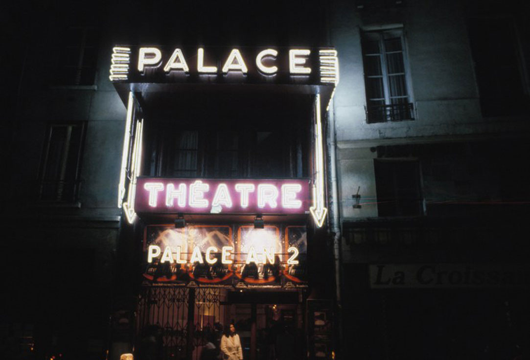 Gucci Mempersembahkan Peragaan Busana Ikonik di Theatre Le Palace di Paris