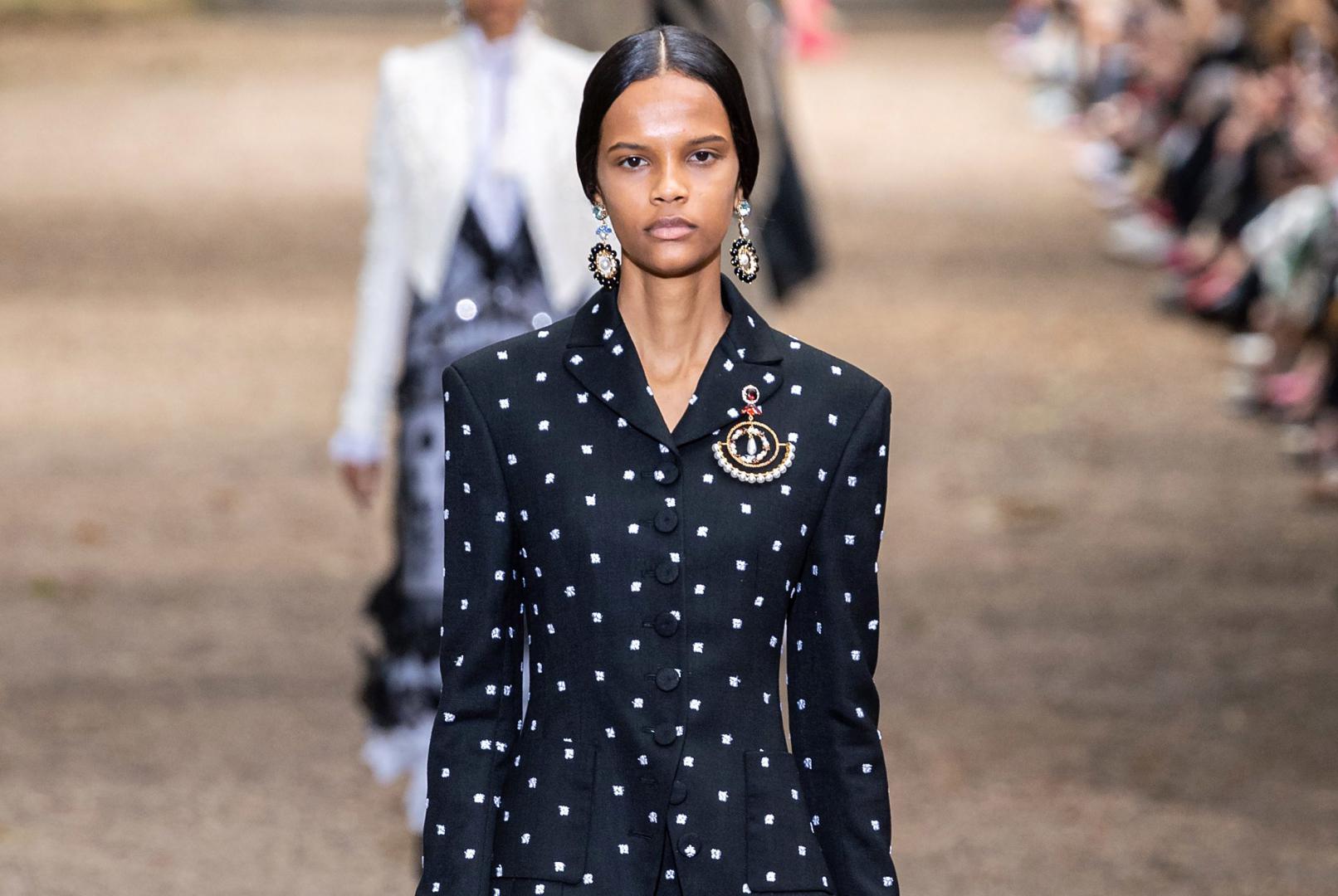 Erdem Spring/Summer 2020: Ode untuk Perempuan Revolusioner