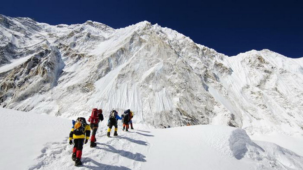 Gunung Tertinggi d Dunia “Everest” Segera dibuka Kembali