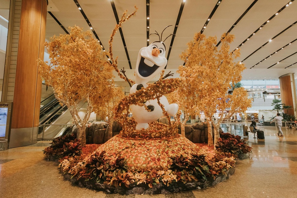 Masuk Ke Dalam Frozen Wonderland di Jewel Changi Airport Singapore