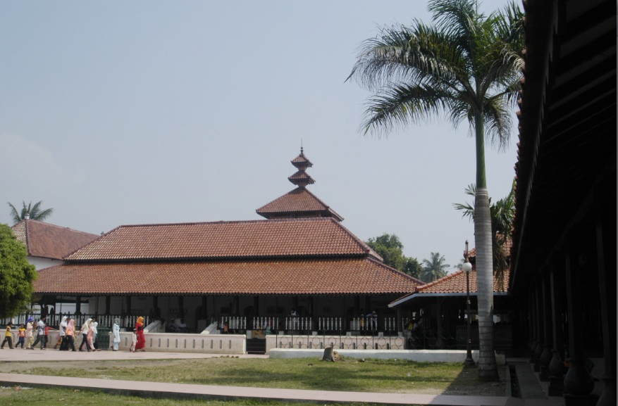Pengaruh Akulturasi Budaya pada Arsitektur Masjid Agung Banten