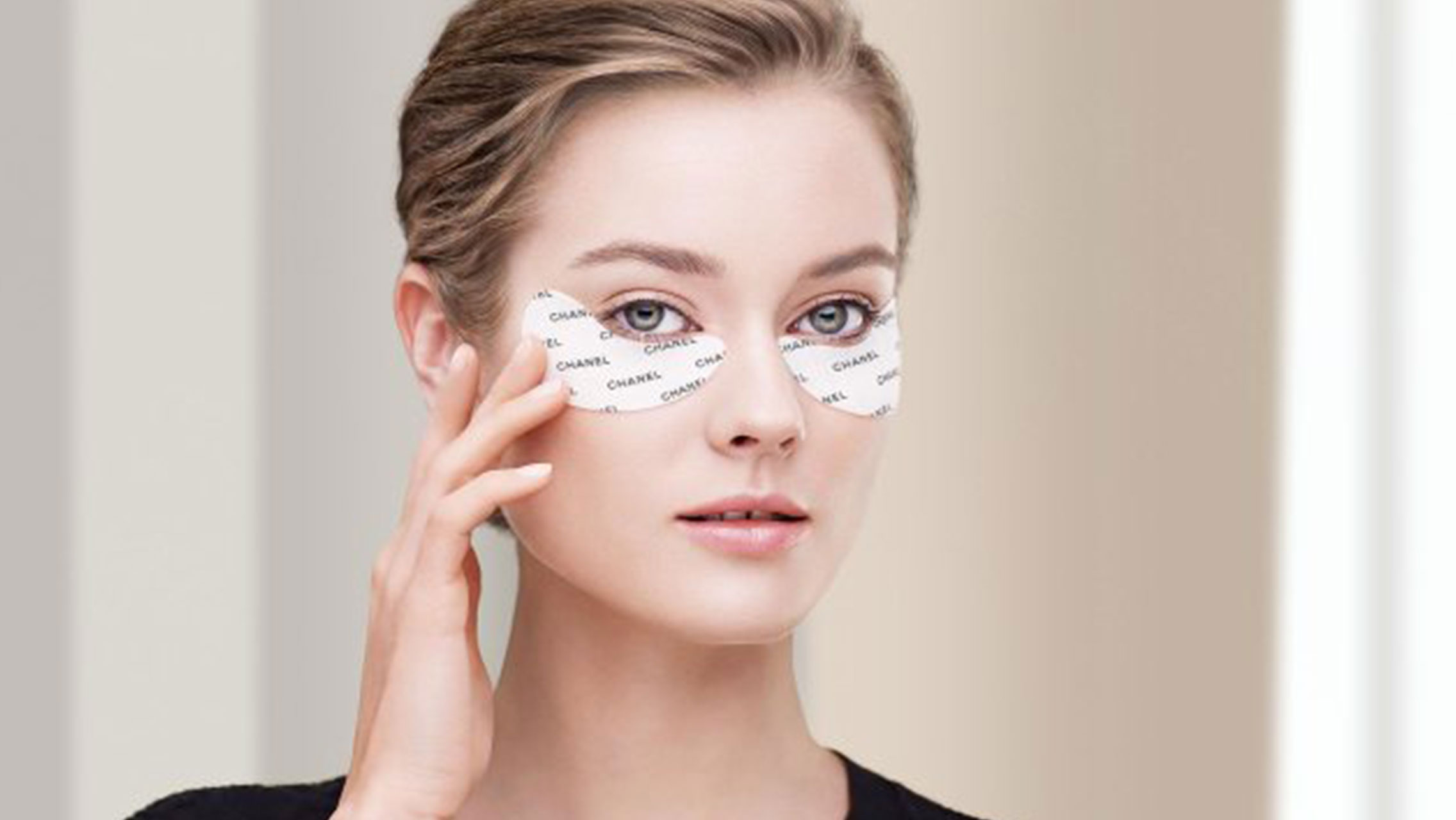 Top 50+ imagen chanel beauty eye patches - Ecover.mx