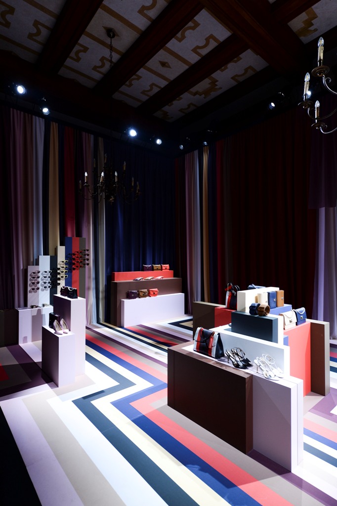 #furlaillusions-stripe-room-palazzo-isimbardi
