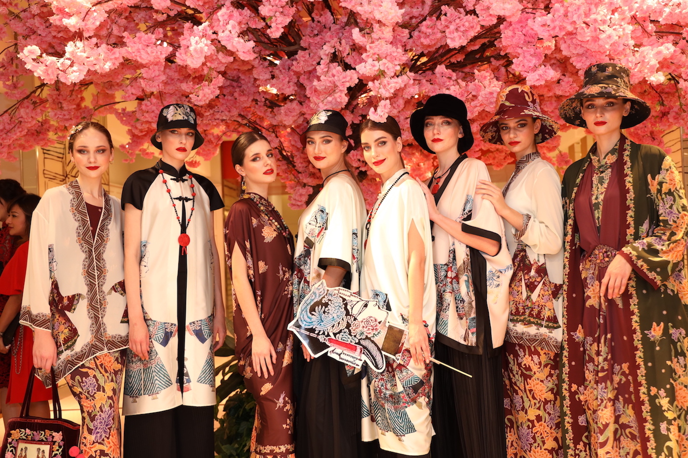 Kemeriahan Koleksi VOTUM dan Ghea Panggabean di Trunk Show Fashiontastic Lunar New Year