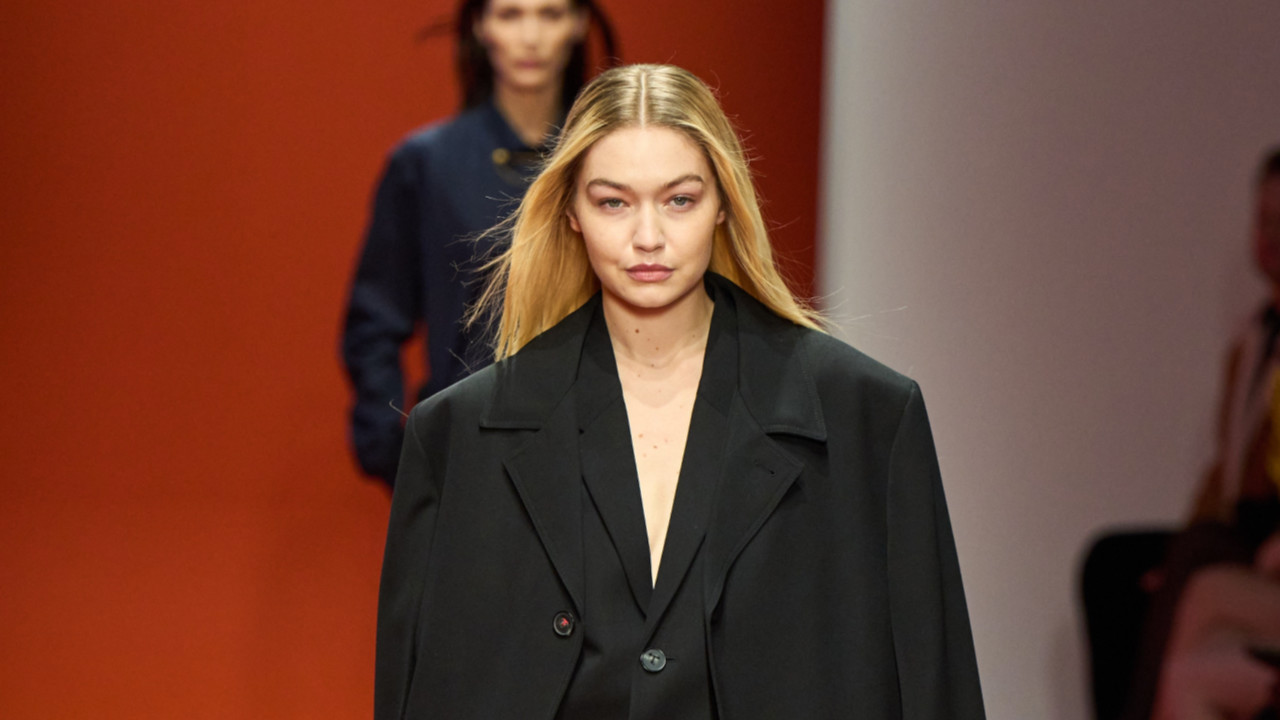 Gigi Hadid Mendonasikan Penghasilannya untuk Ukraina dan Palestina
