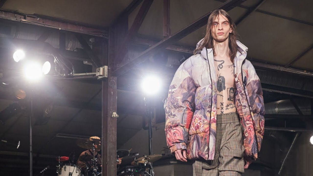 Kilas Balik Koleksi Pakaian Pria Musim Gugur/Musim Dingin 2023 di Paris Fashion Week