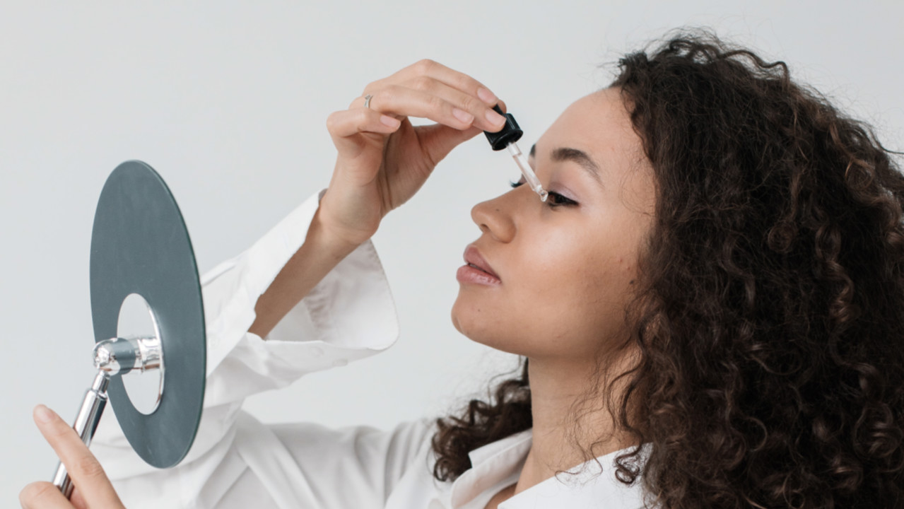 5 Tips dari Dermatolog untuk Menguatkan Skin Barrier Agar Wajah Glowing
