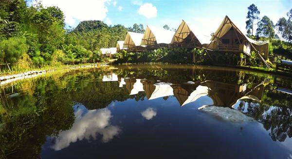 Berkemah di Glamping Legok Kondang Lodge di Ciwidey