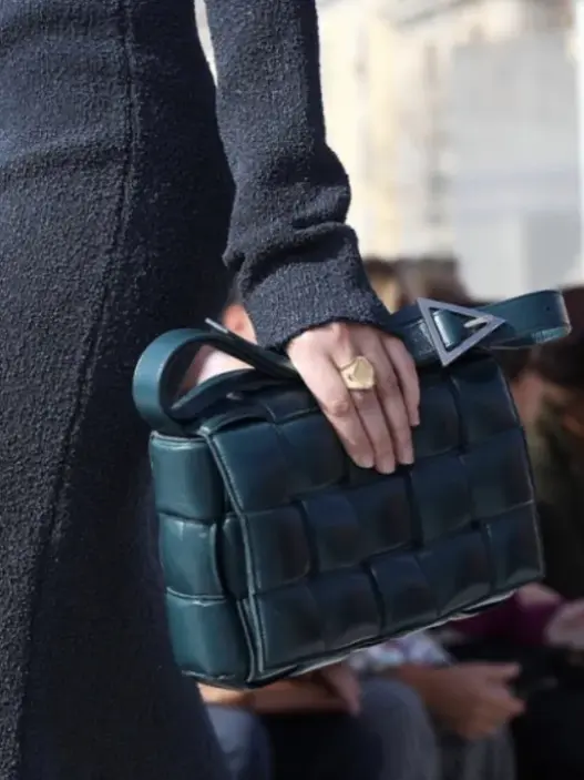 Ketika Harga Tas Chanel Meroket, Saatnya Beralih ke Tas Klasik ‘Baru’