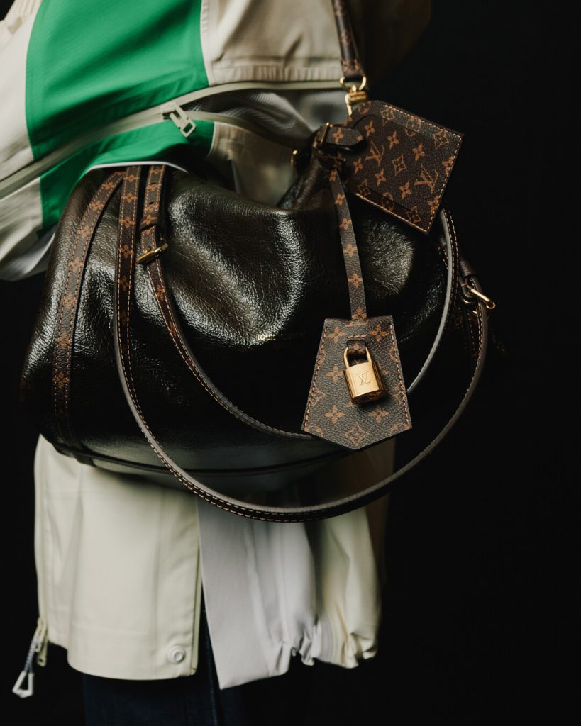 EXPRESS_bag_from_FW_25_show_-Courtesy_of_Louis_Vuitton_1