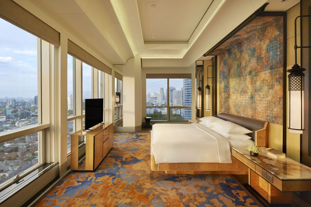 Keraton-Suite-Bedroom