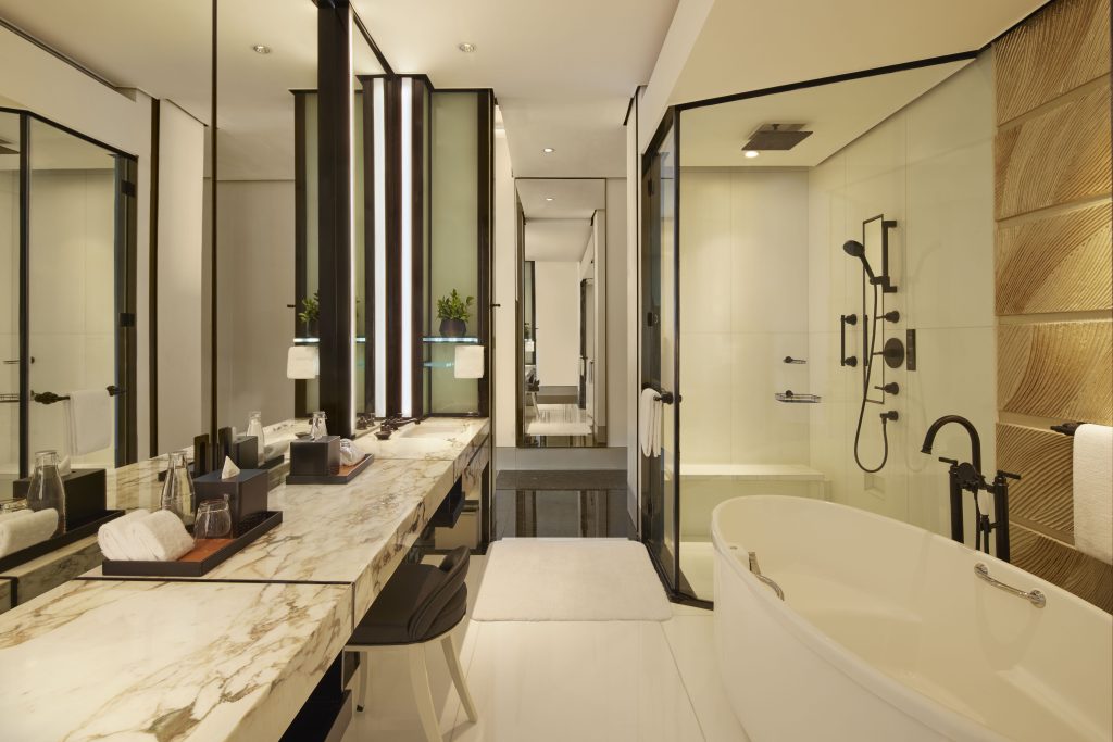 One-King-Bed-Bathroom