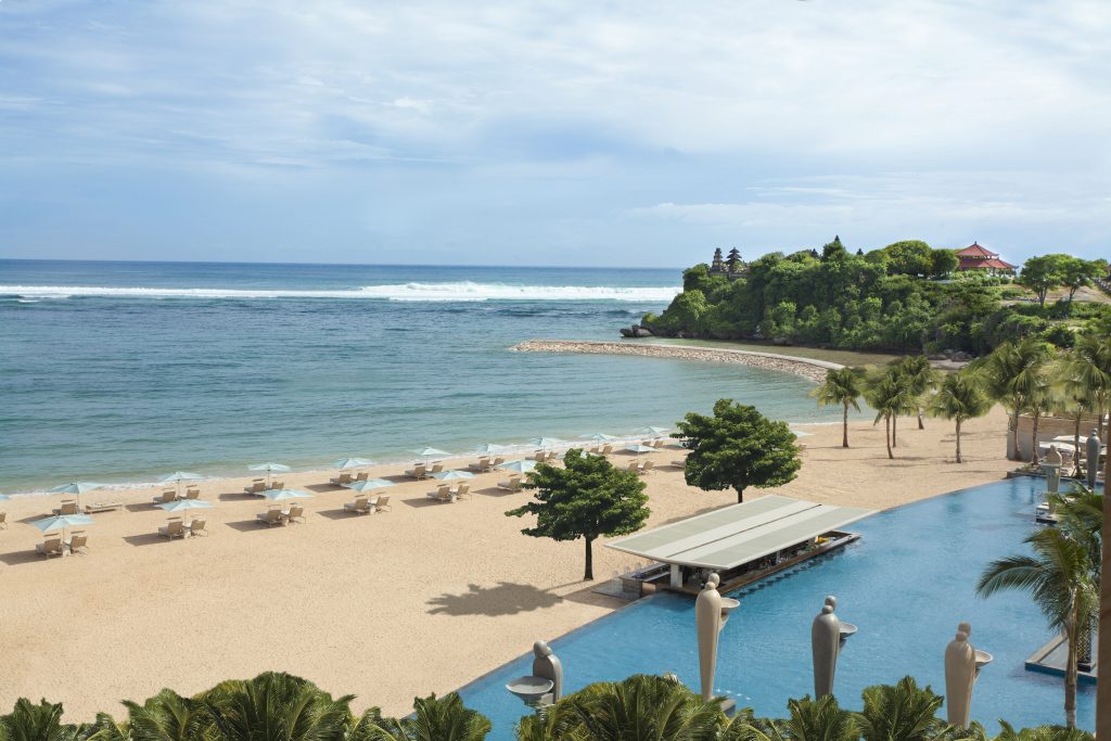 Mulia Resort – Beach Front