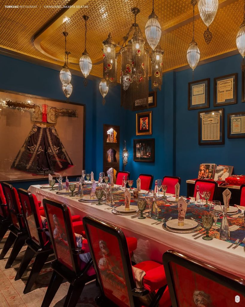 Turkuaz is here.A layered interior for Turkuaz Restaurant, where Turkish art, ritual, and dining (2)