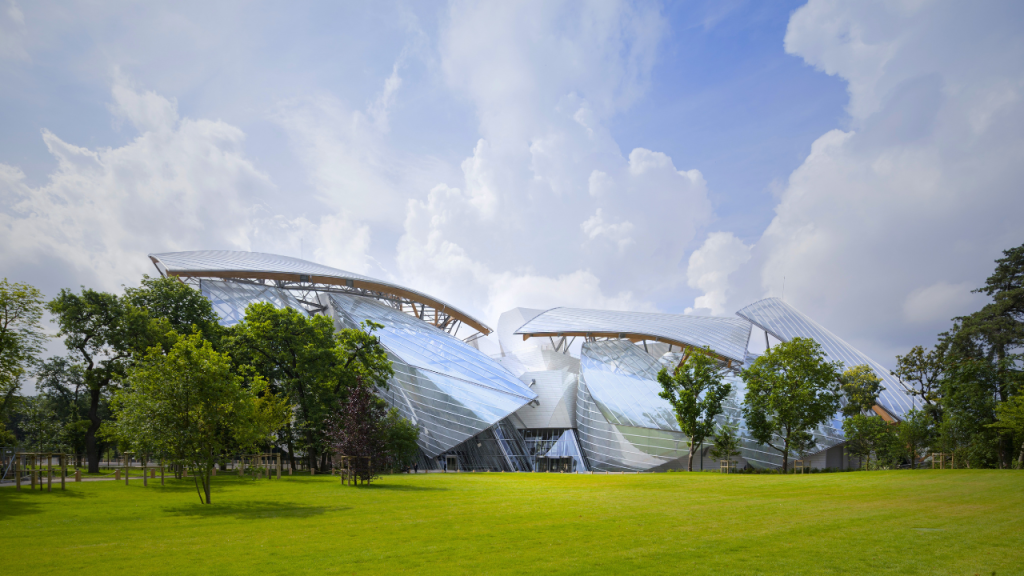 Majalah DEWI – Retrospektif Karya Frank Gehry Di Art Basel Hong Kong 2026 (2)