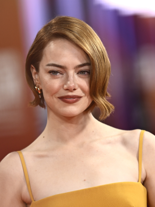 Majalah DEWI – rekor emma stone di oscars 2026 (1)