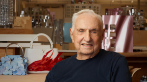 Retrospektif Karya Kolaborasi Arsitek Frank Gehry dan Louis Vuitton Di Art Basel Hong Kong 2026