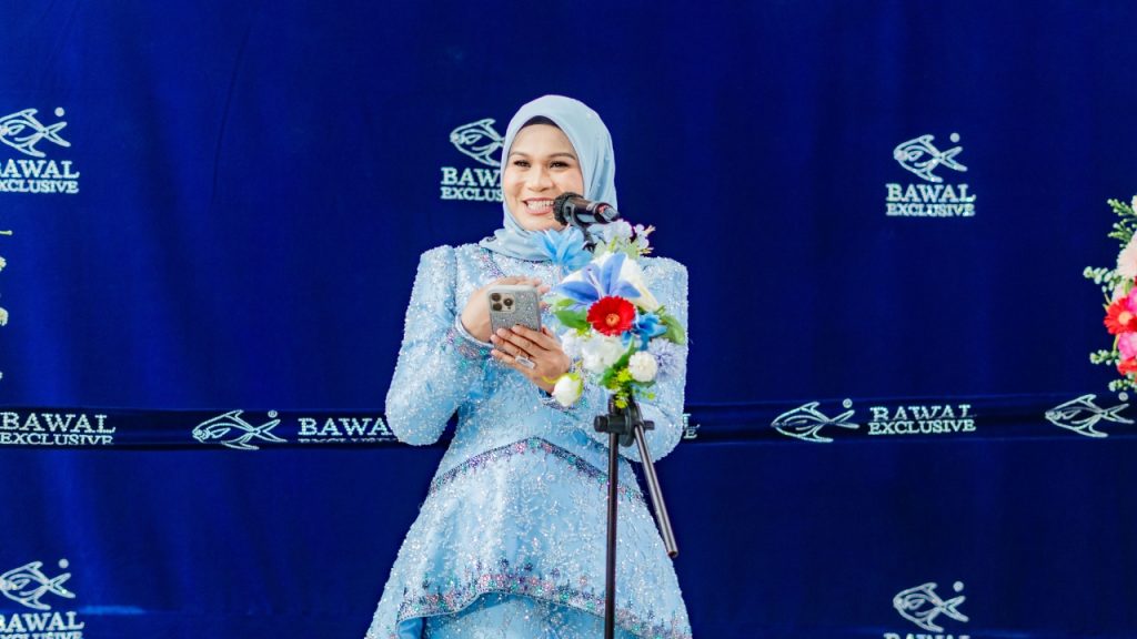 Puan Hj. Haliza Maysuri - Pendiri Bawal Exclusive