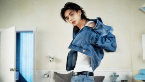 GUESS x Hyunjin: Ekspresi Generasi Baru Denim Amerika