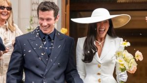 Dua Lipa Menghidupkan Kembali Gaya Pengantin Ikonis Bianca Jagger di Hari Pernikahannya