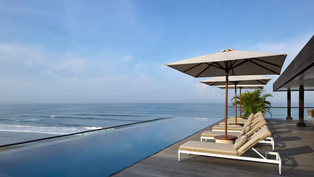 DPSAS-P0278-Penthouse-Infinity-Pool-View.16×9