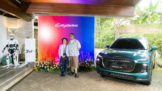 Malam Hangat Menyambut Babak Baru Jakarta Fashion Week Bersama LEPAS